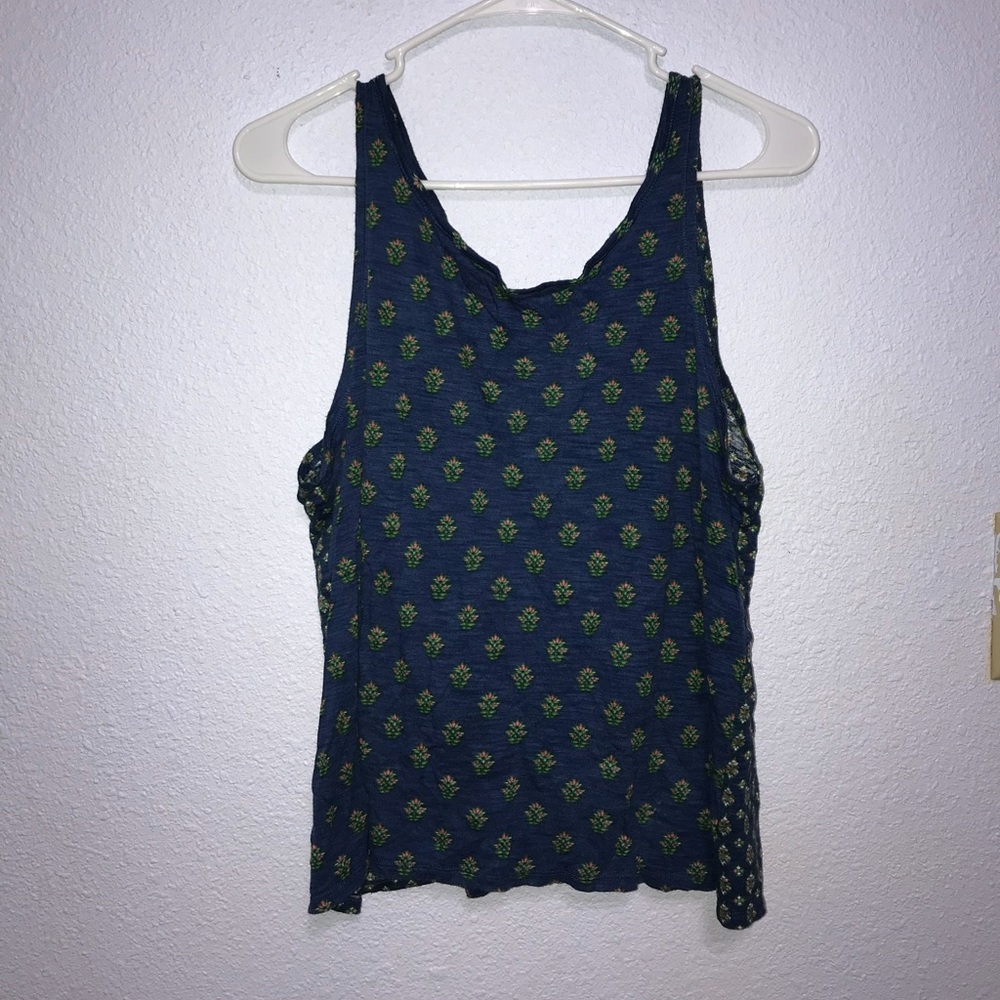 Navy blue top